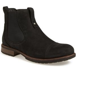 Ugg Chelsea boots